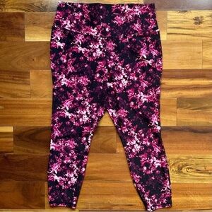 Livi Tie Dye Cropped Leggings